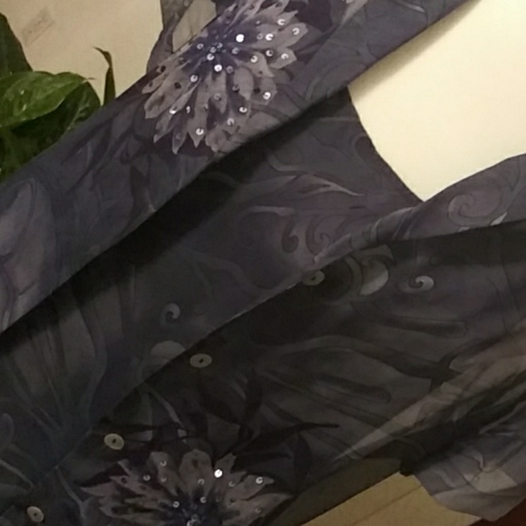 Dress - Picture 5 of 5